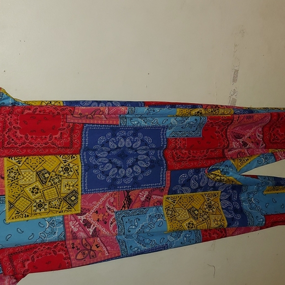 Size 3X Madrag stretchy Bandana cat suit great fit and stretch vibrant look - Picture 5 of 10